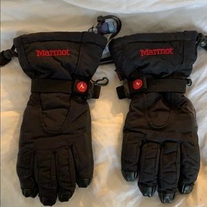 Marmot women’s black leather and goretex gloves XS